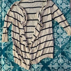 Pink rose, cardigan white blue stripes, medium